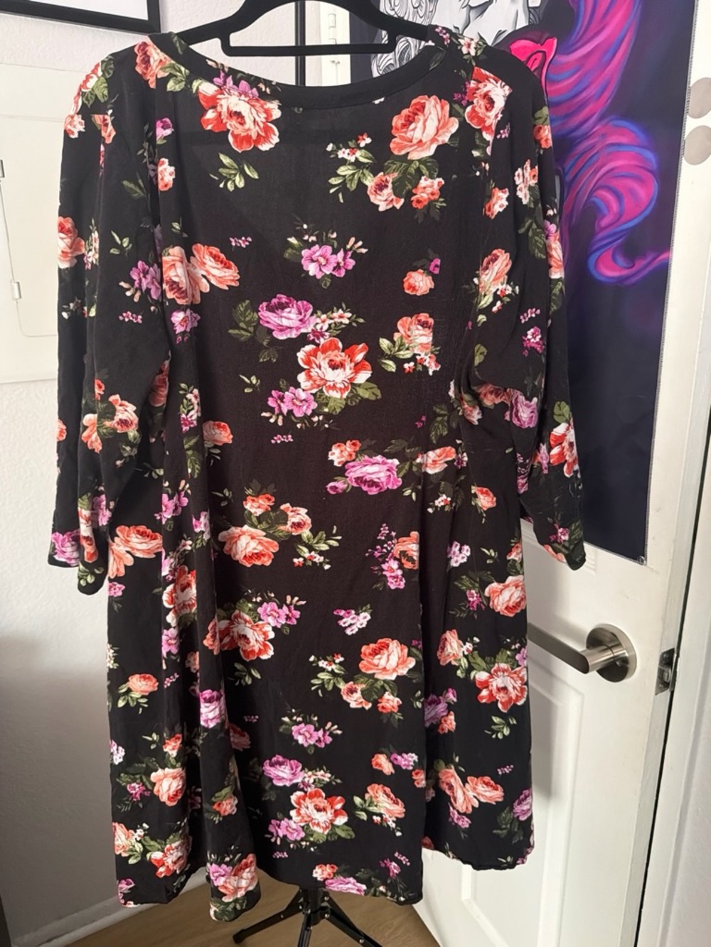 torrid Black Floral Button-Front Robe - Picture 3 of 3